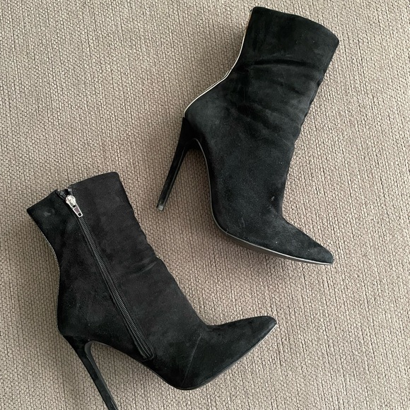 Steve Madden Bootie Suede Heels 💥 - Picture 1 of 8